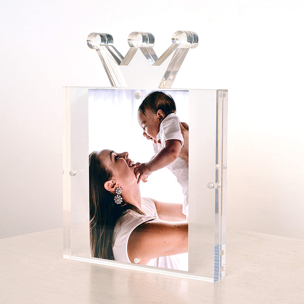 Keɓaɓɓen Crown Acrylic Hoto Frame Kayan Ado Cute Lucite Tsarin Hoto na Baby